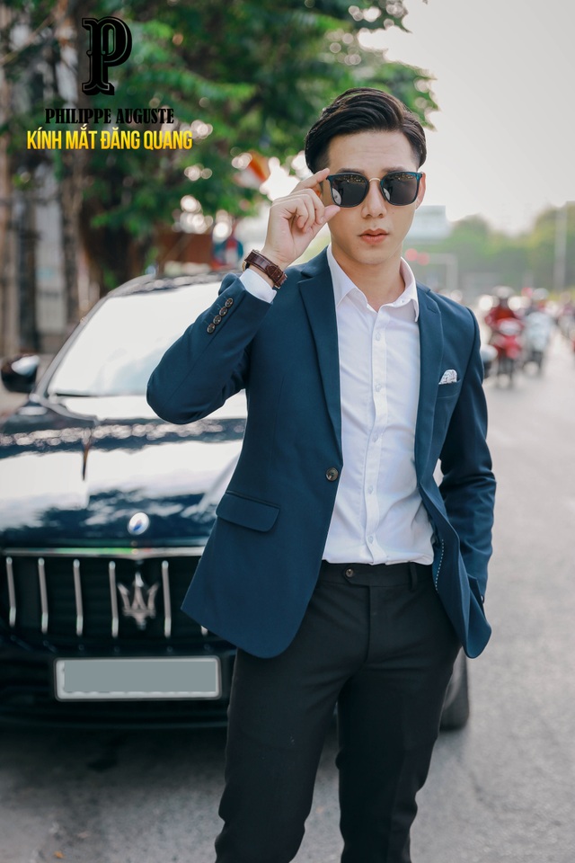 Những mẫu đồng hồ và kính mắt hút khách tại TTTM Vạn Hạnh Mall - 4 Những mẫu đồng hồ và kính mắt hút khách tại TTTM Vạn Hạnh Mall - 4