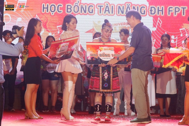 ĐH FPT tung quỹ học bổng hơn 3 tỉ đồng chiêu mộ học sinh tài năng - 1 ĐH FPT tung quỹ học bổng hơn 3 tỉ đồng chiêu mộ học sinh tài năng - 1