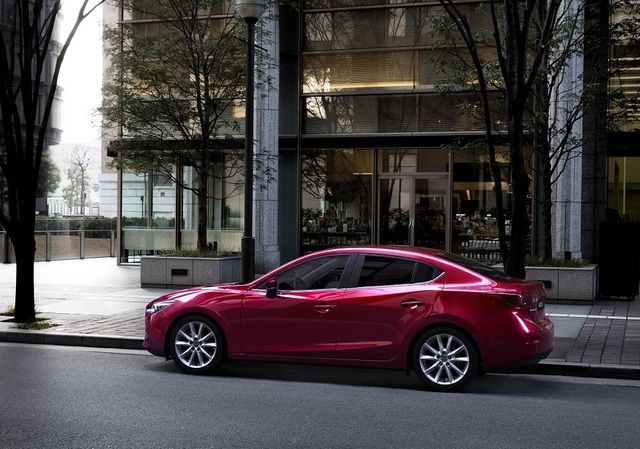 Mazda: Những mẫu xe top trong phân khúc - 3