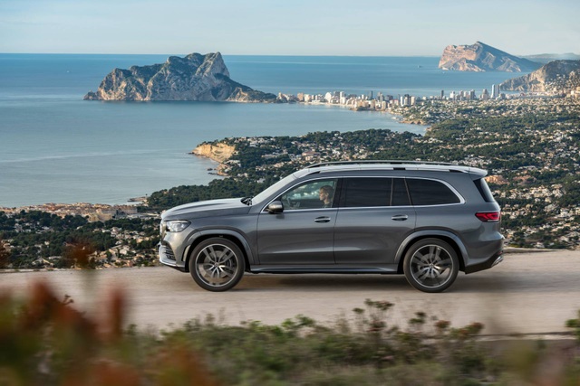 Mercedes-Benz GLS - Phiên bản SUV của S-Class - 11