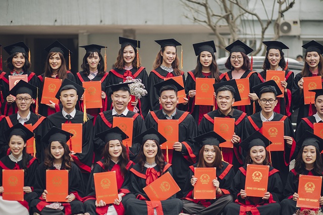 Hoa khôi ĐH Ngoại thương khoe ảnh kỷ yếu đằm thắm, xinh đẹp - 6 Hoa khôi ĐH Ngoại thương khoe ảnh kỷ yếu đằm thắm, xinh đẹp - 6