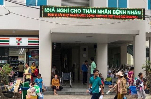Niêm yết bảng giá, thu phí người thăm nuôi bệnh - 3 Niêm yết bảng giá, thu phí người thăm nuôi bệnh - 3