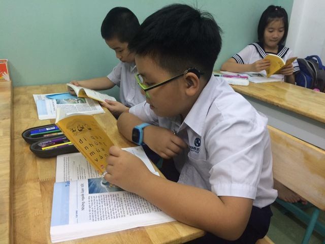 “Làm gì để tạo thói quen đọc sách cho trẻ” - 2 “Làm gì để tạo thói quen đọc sách cho trẻ” - 2