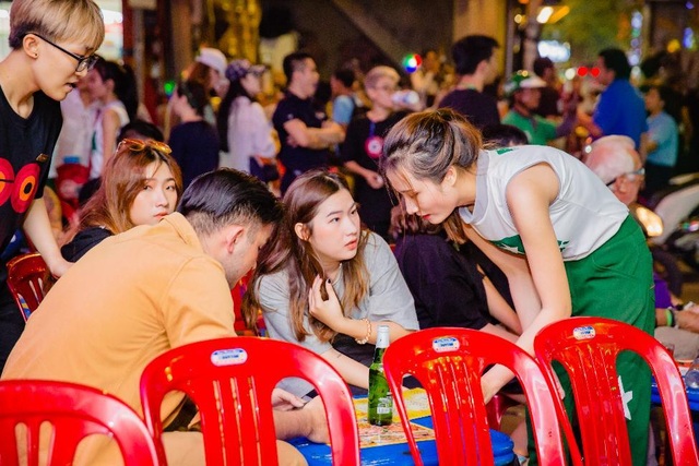 Khuấy động giới trẻ từ Bùi Viện đến Tạ Hiện, Heineken Silver khẳng định độ hot trong giới trẻ - 8 Khuấy động giới trẻ từ Bùi Viện đến Tạ Hiện, Heineken Silver khẳng định độ hot trong giới trẻ - 8