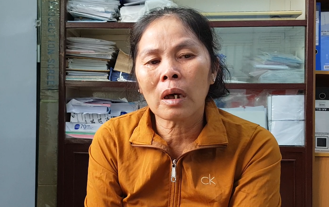 Không có tiền, người vợ xin bác sĩ cho chồng về nhà chờ... chết! - 7 Không có tiền, người vợ xin bác sĩ cho chồng về nhà chờ... chết! - 7