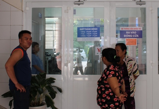 Niêm yết bảng giá, thu phí người thăm nuôi bệnh - 4 Niêm yết bảng giá, thu phí người thăm nuôi bệnh - 4