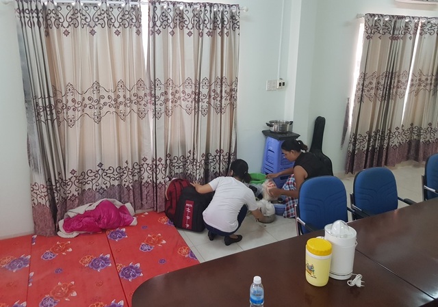 Nhà ở xã hội Hoàng Quân Nha Trang: Cư dân mang đồ đạc, chăn màn… vào ở trụ sở dự án - 3 Nhà ở xã hội Hoàng Quân Nha Trang: Cư dân mang đồ đạc, chăn màn… vào ở trụ sở dự án - 3