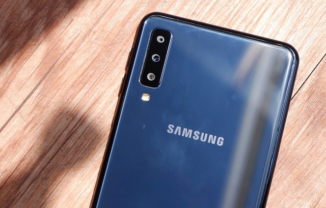 Loạt thiết bị di động giảm giá đáng chú ý tháng 4/2019 - 3 Loạt thiết bị di động giảm giá đáng chú ý tháng 4/2019 - 3
