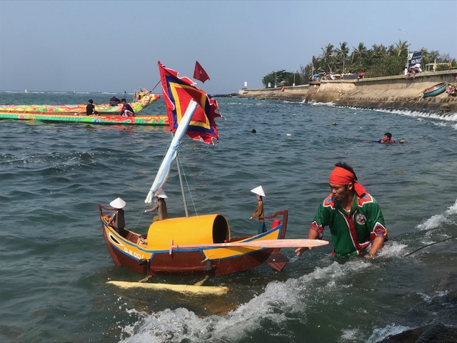 Những hùng binh mở cõi 400 năm trước, mỗi chuyến đi đều mang theo đồ bó xác mình - 5 Những hùng binh mở cõi 400 năm trước, mỗi chuyến đi đều mang theo đồ bó xác mình - 5