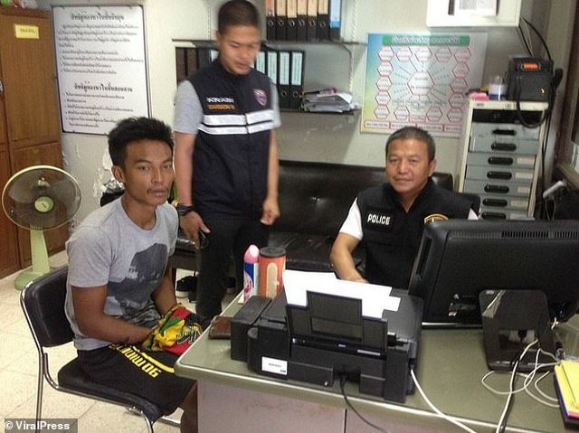 Uống say quá đà, nữ du khách bị tấn công tình dục mà không hay biết - 1 Uống say quá đà, nữ du khách bị tấn công tình dục mà không hay biết - 1