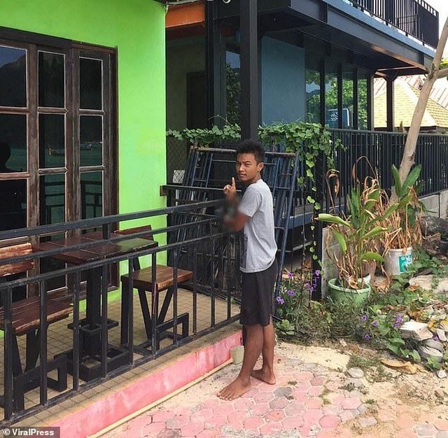 Uống say quá đà, nữ du khách bị tấn công tình dục mà không hay biết - 2 Uống say quá đà, nữ du khách bị tấn công tình dục mà không hay biết - 2