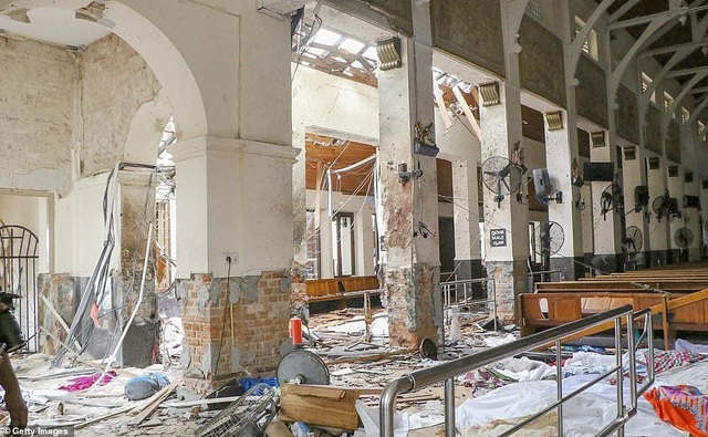 8 vụ đánh bom liên tiếp nhằm vào nhà thờ, khách sạn Sri Lanka, 207 người chết - 10