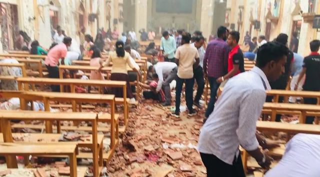 8 vụ đánh bom liên tiếp nhằm vào nhà thờ, khách sạn Sri Lanka, 207 người chết - 1