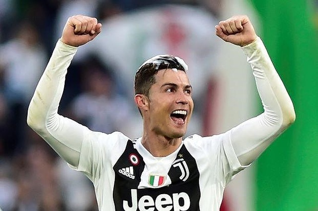 Phá vỡ sự im lặng, C.Ronaldo lên tiếng chốt tương lai