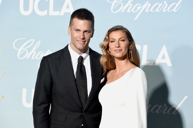 Cuối tuần, Gisele Bundchen đưa con đi chơi ở Disneyland - 8 Cuối tuần, Gisele Bundchen đưa con đi chơi ở Disneyland - 8