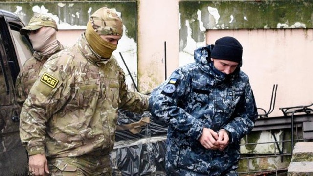 Nga lên tiếng về số phận 24 thủy thủ Ukraine bị bắt giữ - 2 Nga lên tiếng về số phận 24 thủy thủ Ukraine bị bắt giữ - 2