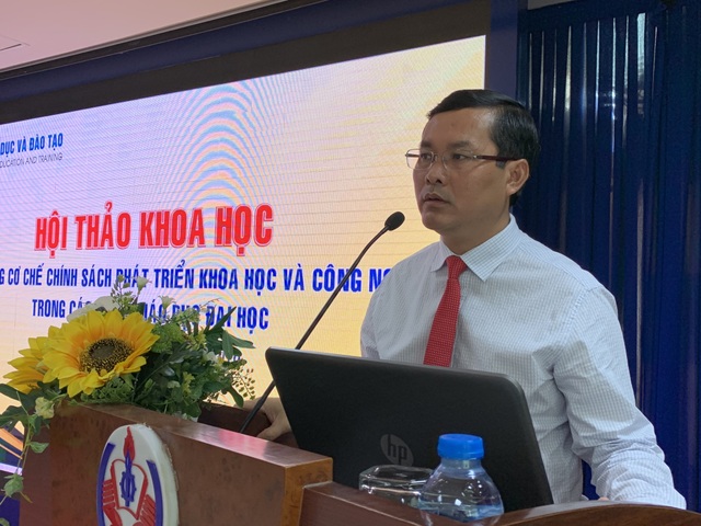 Các trường ĐH cần hướng đến nghiên cứu thực sự chứ không chỉ dựa vào học phí - 1 Các trường ĐH cần hướng đến nghiên cứu thực sự chứ không chỉ dựa vào học phí - 1