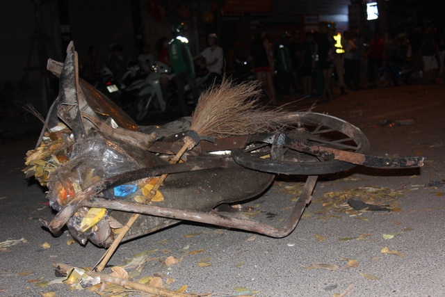 Hiện trường tan hoang vụ “xe điên” tông hàng loạt người và phương tiện trên phố Hà Nội - 3