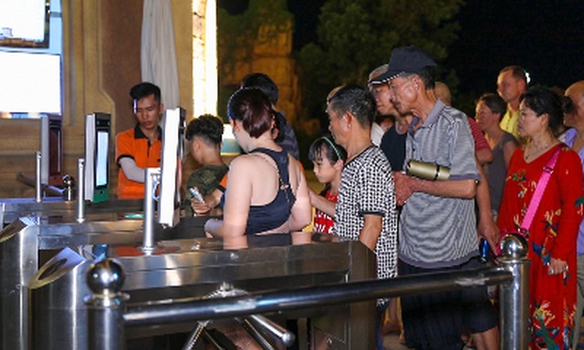 Đua nhau “check in” tại khách sạn áp dụng công nghệ nhận dạng đầu tiên tại Việt Nam - 2 Đua nhau “check in” tại khách sạn áp dụng công nghệ nhận dạng đầu tiên tại Việt Nam - 2