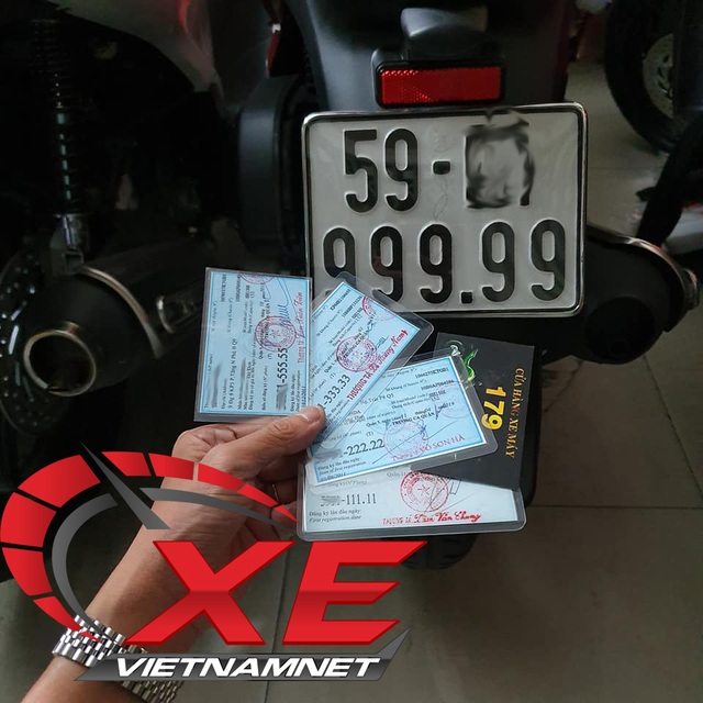 Honda SH lục quý 9 về tay đại gia giá gần 2 tỷ đồng - 2 Honda SH lục quý 9 về tay đại gia giá gần 2 tỷ đồng - 2