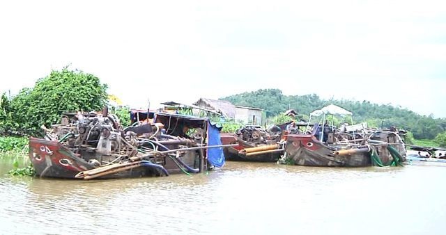Tướng Phan Anh Minh: “Làm căng” với cát tặc thì công trình trọng điểm quốc gia cũng đình trệ! - 1 Tướng Phan Anh Minh: “Làm căng” với cát tặc thì công trình trọng điểm quốc gia cũng đình trệ! - 1