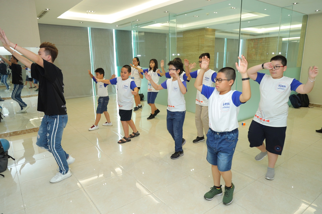 Khoảnh khắc đáng nhớ tại nhà chung - Điều đặc biệt chỉ có tại English Champion 2019 - 3 Khoảnh khắc đáng nhớ tại nhà chung - Điều đặc biệt chỉ có tại English Champion 2019 - 3