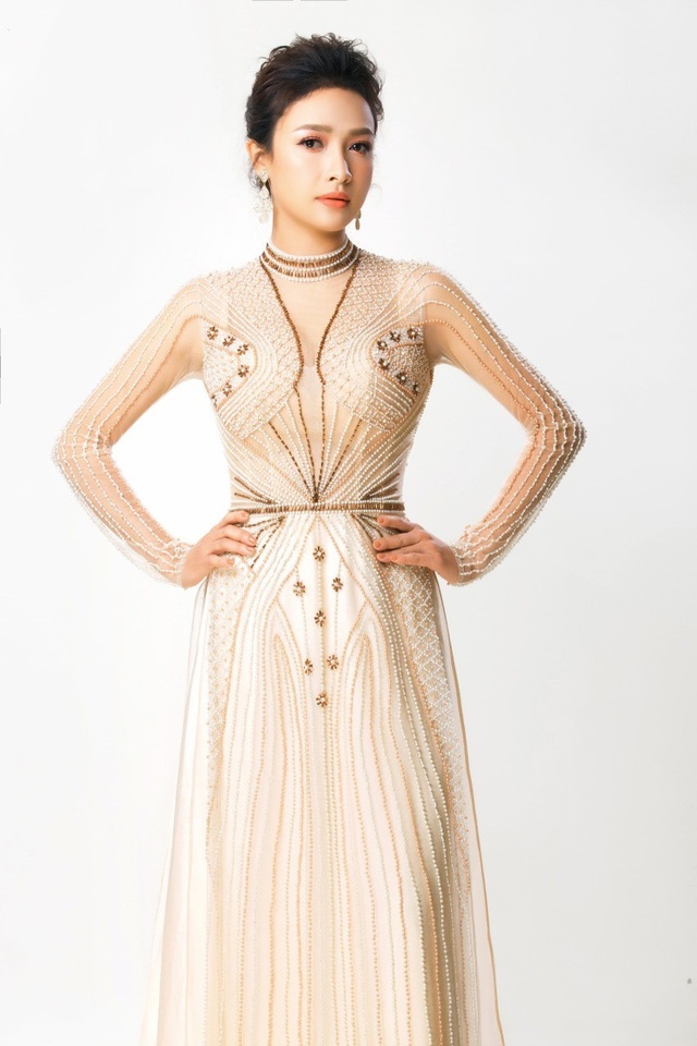 Diễn viên Yến Vy dần cởi mở hơn sau 11 năm trốn showbiz Việt sang Mỹ - 14 Diễn viên Yến Vy dần cởi mở hơn sau 11 năm trốn showbiz Việt sang Mỹ - 14