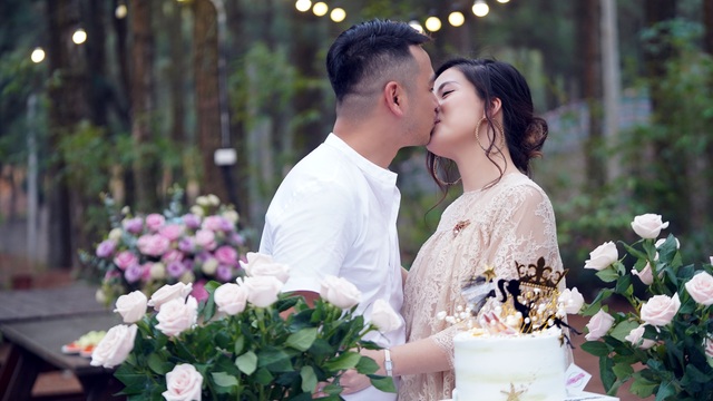 Sinh nhật lãng mạn giữa rừng thông Ba Vì đẹp như mơ của thành viên nhóm Doremi - 5 Sinh nhật lãng mạn giữa rừng thông Ba Vì đẹp như mơ của thành viên nhóm Doremi - 5