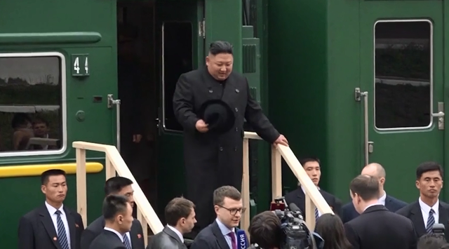 Nga trải thảm đỏ sẵn sàng đón tiếp ông Kim Jong-un - 1 Nga trải thảm đỏ sẵn sàng đón tiếp ông Kim Jong-un - 1