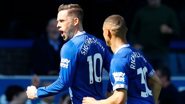 Đội hình tiêu biểu vòng 35 Premier League: Tôn vinh hung thần của MU - 3 Đội hình tiêu biểu vòng 35 Premier League: Tôn vinh hung thần của MU - 3