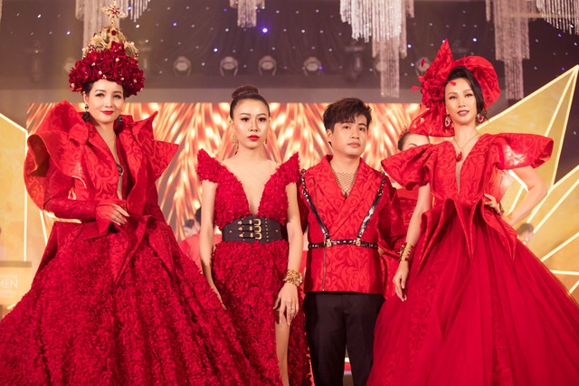 Paris Vũ giành giải “Bông hồng quyền lực 2019”, diễn vedette thời trang - 11 Paris Vũ giành giải “Bông hồng quyền lực 2019”, diễn vedette thời trang - 11