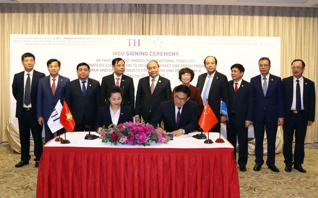 TH ký kết hợp tác chiến lược với nhà phân phối sản phẩm sữa và nông sản lớn nhất Trung Quốc - 1 TH ký kết hợp tác chiến lược với nhà phân phối sản phẩm sữa và nông sản lớn nhất Trung Quốc - 1