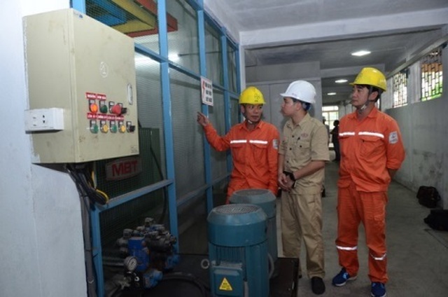 PC Nam Định tiết kiệm 43,9 triệu kWh điện năm 2018 chỉ từ hành động nhỏ - 2 PC Nam Định tiết kiệm 43,9 triệu kWh điện năm 2018 chỉ từ hành động nhỏ - 2