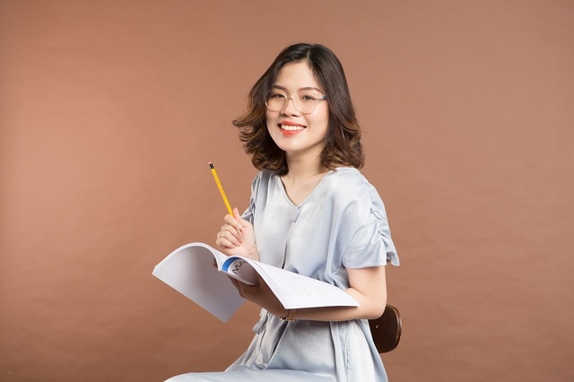 Chinh phục giáo trình IELTS khó với thế hệ giáo viên trẻ trung ở Hà Nội - 2 Chinh phục giáo trình IELTS khó với thế hệ giáo viên trẻ trung ở Hà Nội - 2
