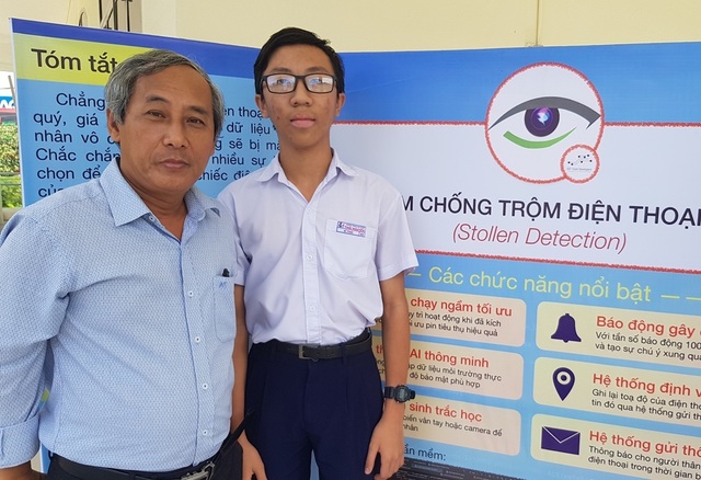 Nam sinh lớp 9 với “siêu phẩm” phần mềm chống trộm điện thoại - 1 Nam sinh lớp 9 với “siêu phẩm” phần mềm chống trộm điện thoại - 1