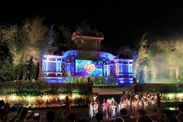 Khai mạc Festival nghề truyền thống Huế 2019 “Tinh hoa nghề Việt” - 5 Khai mạc Festival nghề truyền thống Huế 2019 “Tinh hoa nghề Việt” - 5