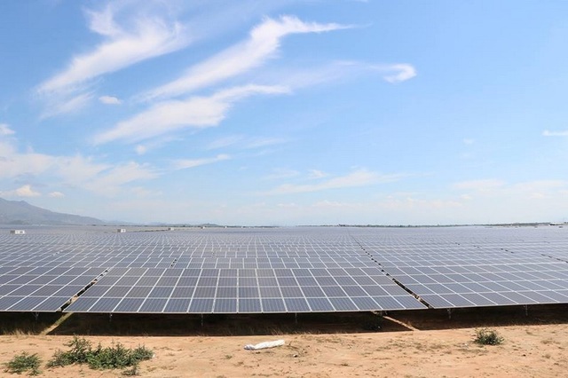 Khánh thành 2 nhà máy điện gió, điện mặt trời quy mô lớn tại Ninh Thuận - 2