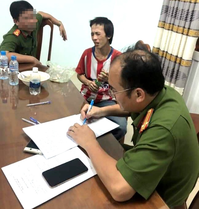 Vụ 3 người bị sát hại: Nghi phạm nhập viện - 2 Vụ 3 người bị sát hại: Nghi phạm nhập viện - 2
