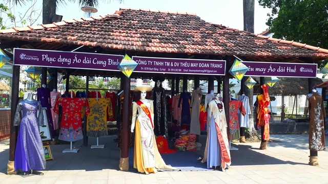 Chiêm ngưỡng Không gian Nghề truyền thống 3 miền hội tụ tại Huế - 4 Chiêm ngưỡng Không gian Nghề truyền thống 3 miền hội tụ tại Huế - 4