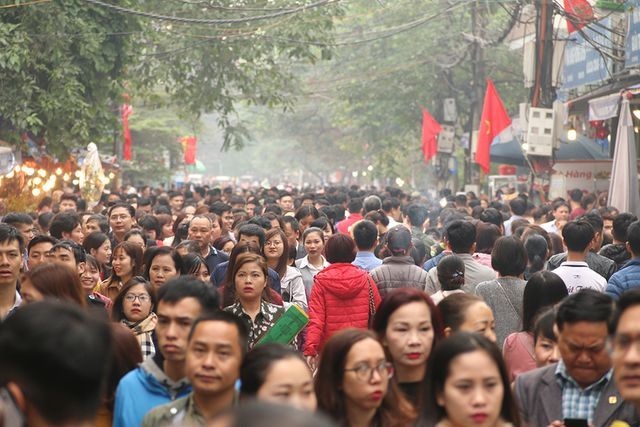 Đề xuất không nghỉ bù Tết Nguyên đán thu hút bạn đọc tranh luận - 1 Đề xuất không nghỉ bù Tết Nguyên đán thu hút bạn đọc tranh luận - 1