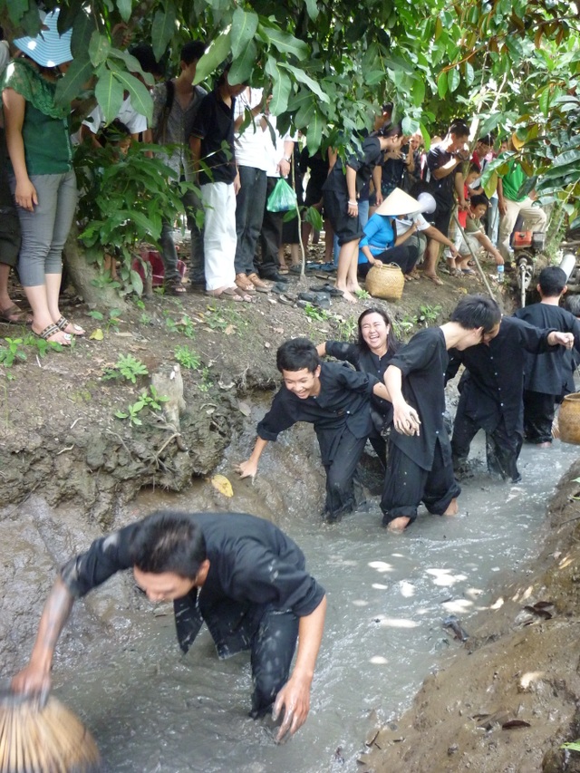 Ngày nghỉ cuối, Chợ nổi Cái Răng, Tràm Chim,… vẫn đông nghịt khách - 10