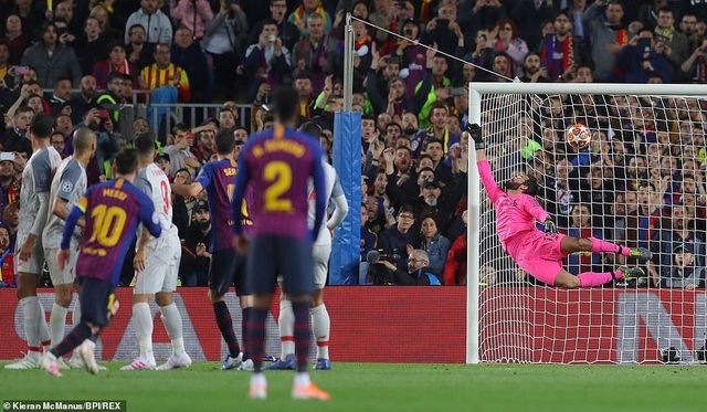 Những khoảnh khắc Messi nhấn chìm Liverpool tại Nou Camp - 9 Những khoảnh khắc Messi nhấn chìm Liverpool tại Nou Camp - 9