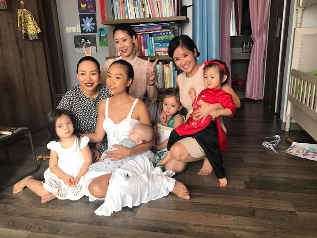 Tình bạn đáng ngưỡng mộ của diva Hồng Nhung và Hoa hậu Hà Kiều Anh - 7 Tình bạn đáng ngưỡng mộ của diva Hồng Nhung và Hoa hậu Hà Kiều Anh - 7