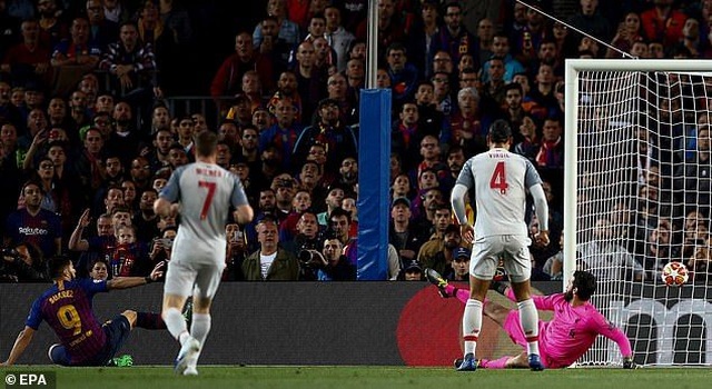 Van Dijk quá tầm thường trong cuộc chiến cá nhân với Messi - 1 Van Dijk quá tầm thường trong cuộc chiến cá nhân với Messi - 1