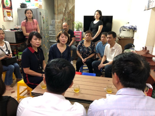 Sở GDĐT Hà Nội thăm, động viên gia đình cô giáo tử vong do tài xế uống rượu - 1 Sở GDĐT Hà Nội thăm, động viên gia đình cô giáo tử vong do tài xế uống rượu - 1