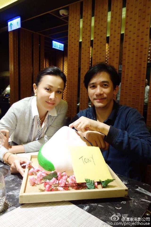 Lưu Gia Linh nói gì trước tin đồn “ông xã” Lương Triều Vỹ ngoại tình với Châu Tấn - 6 Lưu Gia Linh nói gì trước tin đồn “ông xã” Lương Triều Vỹ ngoại tình với Châu Tấn - 6