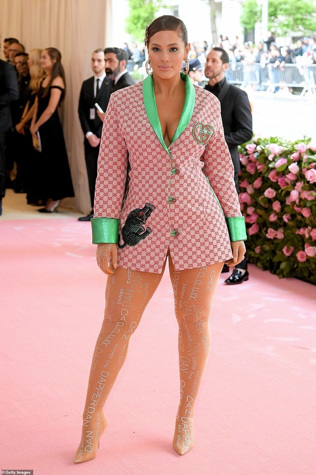 Khi sao bất ngờ mặc xấu tại Met Gala 2019 - 1 Khi sao bất ngờ mặc xấu tại Met Gala 2019 - 1