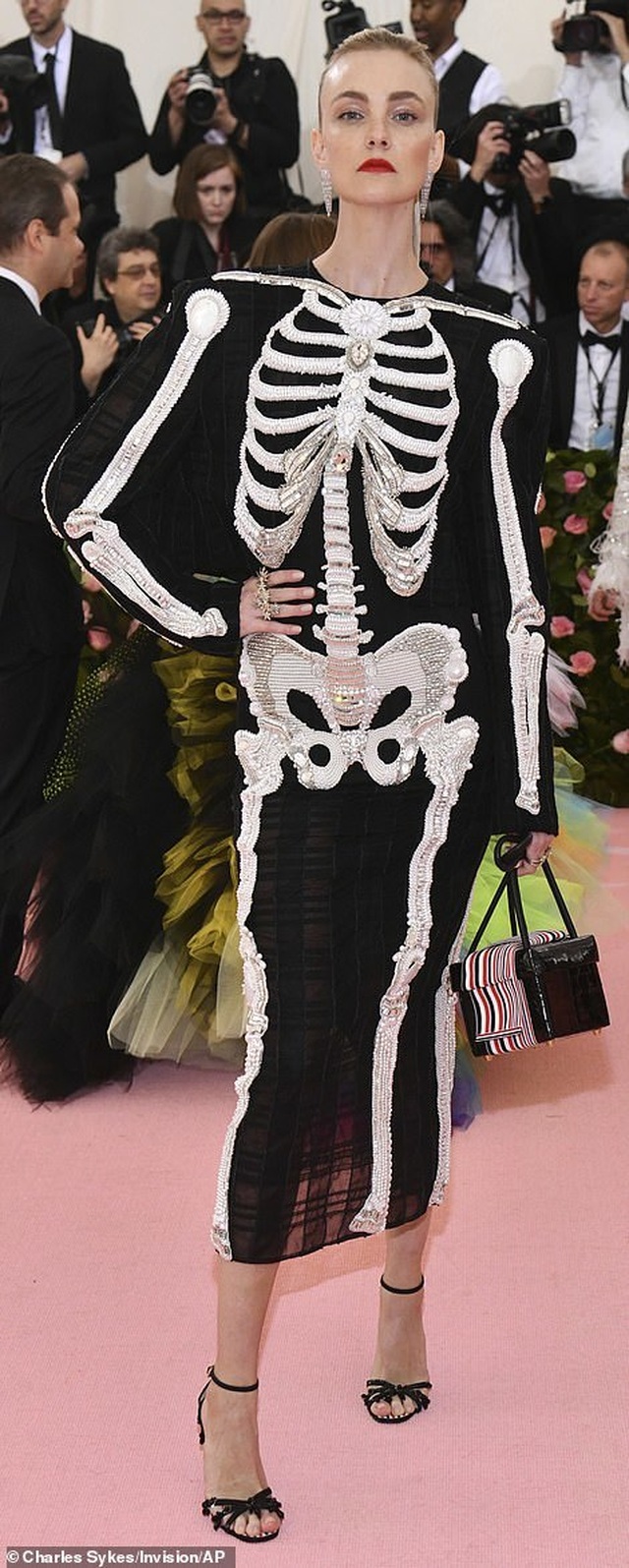 Khi sao bất ngờ mặc xấu tại Met Gala 2019 - 11 Khi sao bất ngờ mặc xấu tại Met Gala 2019 - 11