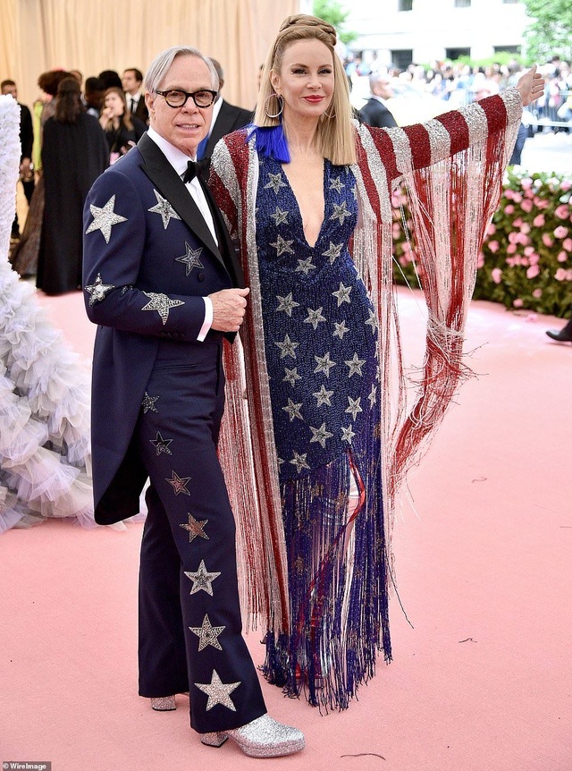 Khi sao bất ngờ mặc xấu tại Met Gala 2019 - 21 Khi sao bất ngờ mặc xấu tại Met Gala 2019 - 21