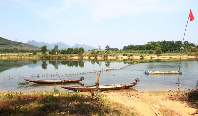 Bi hài cảnh trận địa cọc tre dàn kín mặt sông chống tàu cát tại Thừa Thiên Huế - 4 Bi hài cảnh trận địa cọc tre dàn kín mặt sông chống tàu cát tại Thừa Thiên Huế - 4
